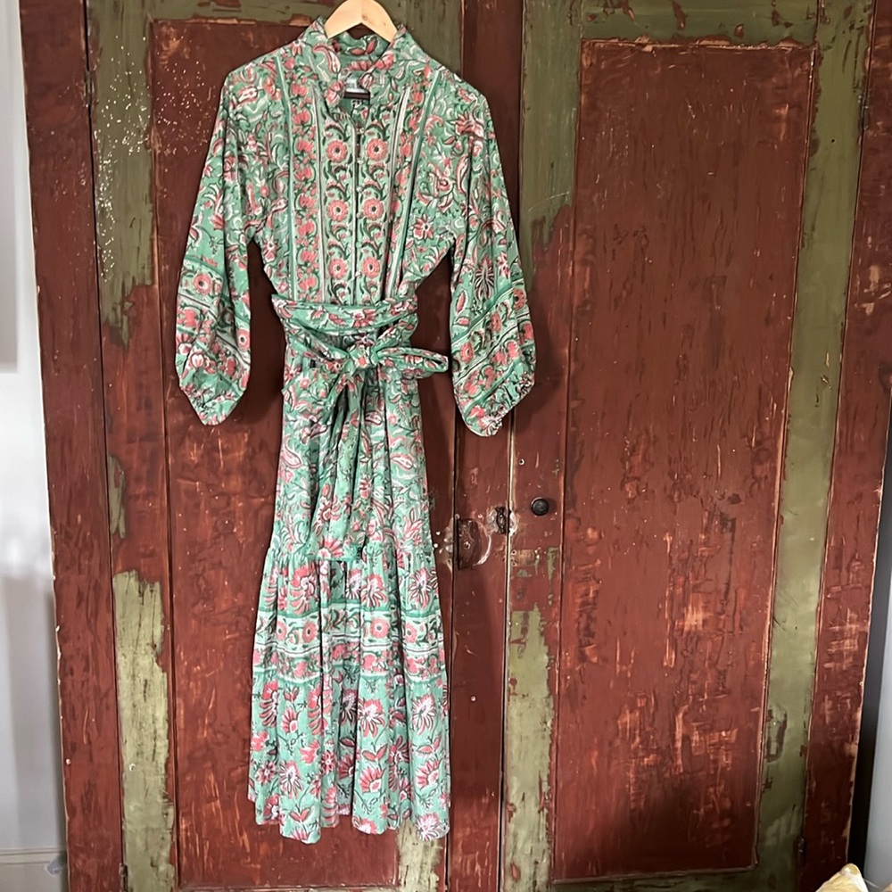 Sue Sartor dress size M